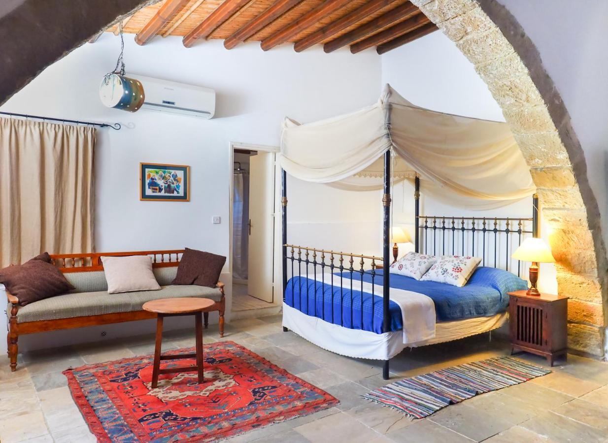 Zoes Traditional Apartments, Bed & Breakfast Ларнака Экстерьер фото